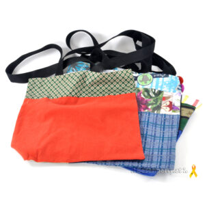 Geschenktasche mit Henkel, Patchwork mit Dekorstoffen, gefüttert